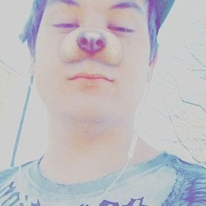 Meet your Posher, Dylan